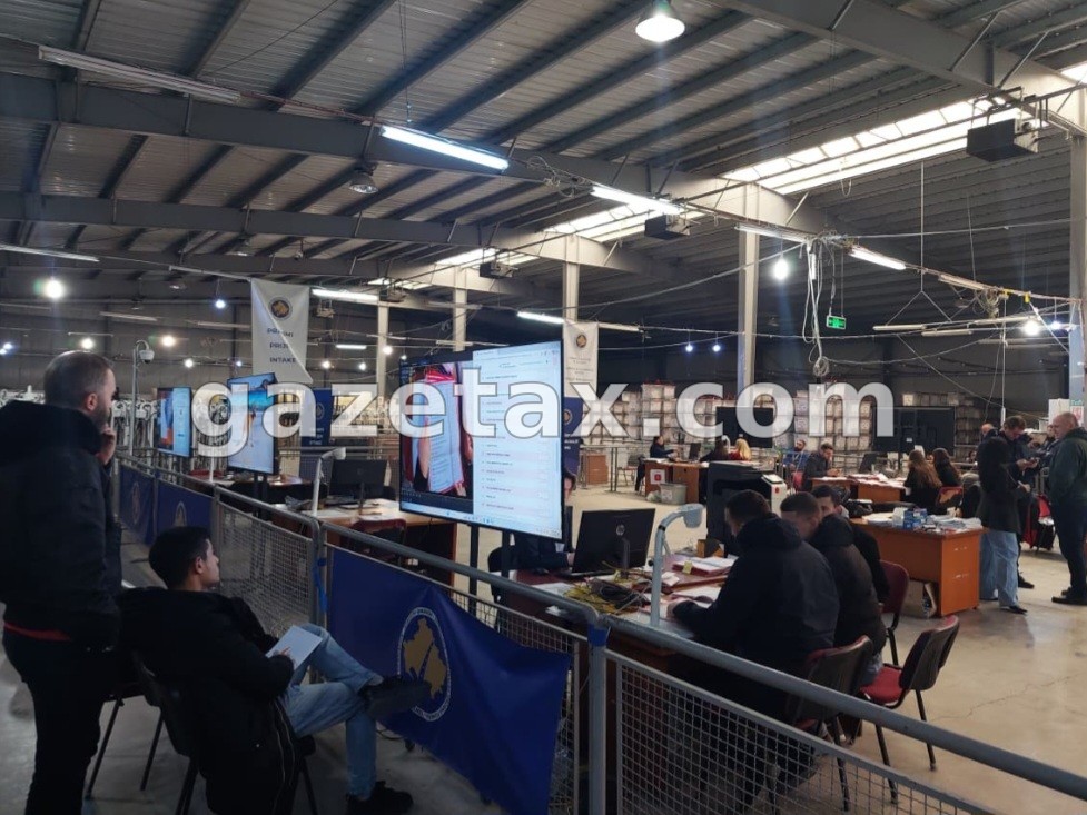 Numërimi i votave nga përfaqësitë diplomatike shkon në 45%, LVV prin bindshëm