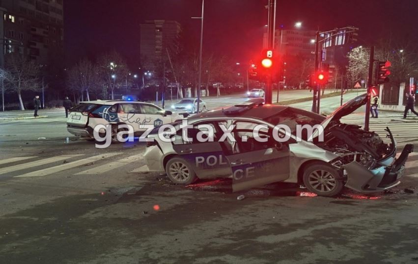 Lirohen të lënduarit nga aksidenti mes veturës së policisë e një taksie
