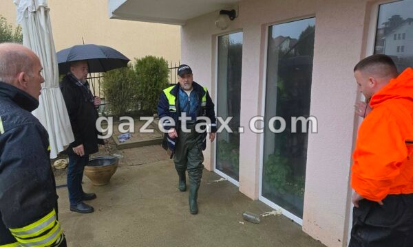 Reshjet e shiut shkaktojnë probleme edhe në disa shtëpi në Skenderaj