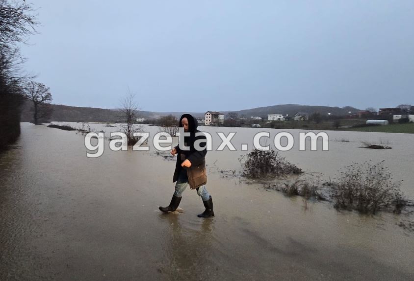 Përmbytje në disa rrugë kryesore të Drenasit, Lladrovci: Qytetarë, kujdes, mos mirrni rrugë pa nevojë!