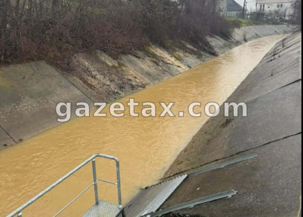 Rrëshqitjet në kanalin Ibër-Lepenc ndalin furnizimin me ujë në Mitrovicë
