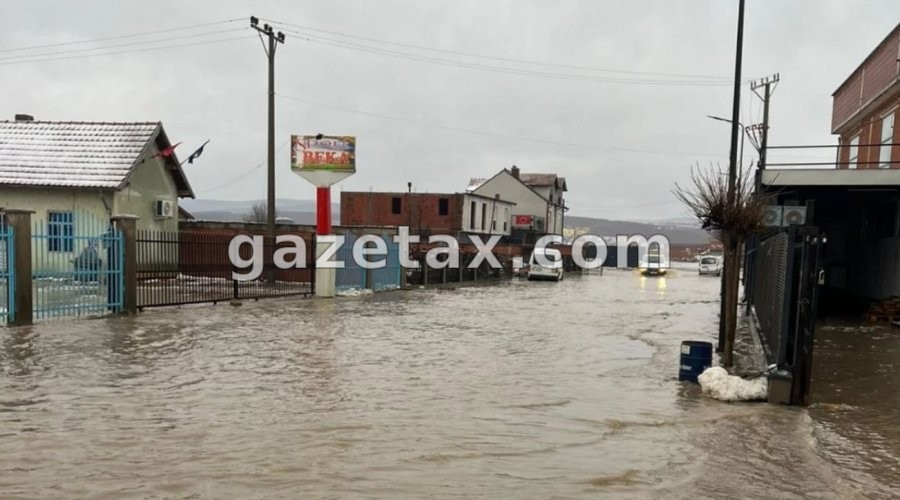 Gjendje e rënduar nga vërshimet në Lipjan pas reshjeve të fundit të shiut