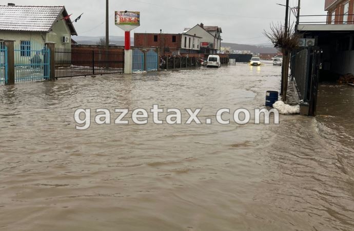 Komuna e Lipjanit: Gjendja është rënduar si pasojë e reshjeve të vazhdueshme të shiut