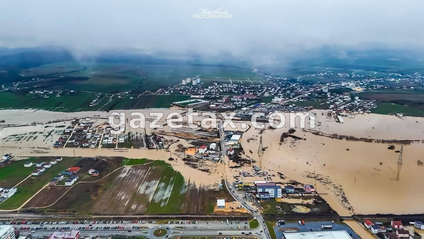 Situata në vend si pasojë e vërshimeve, AME raporton se çfarë ndodhi nëpër komuna: Reshjet e borës zbusin rrezikun