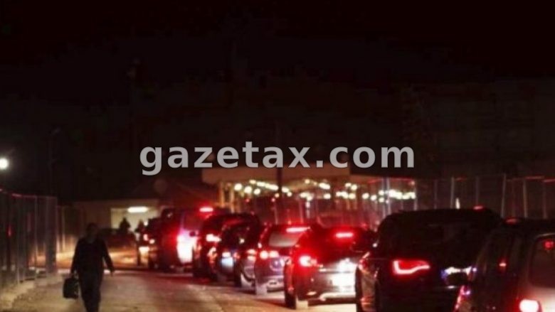 Largimi i mërgimtarëve nga Kosova, kjo është gjendja e fundit në pikat kufitare