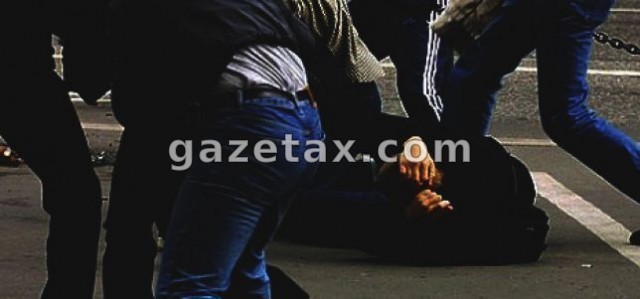 LAJMI FUNDIT - Përleshje me thikë, shufër metalike e grushte në fshatin Lupq, ndalohet një person