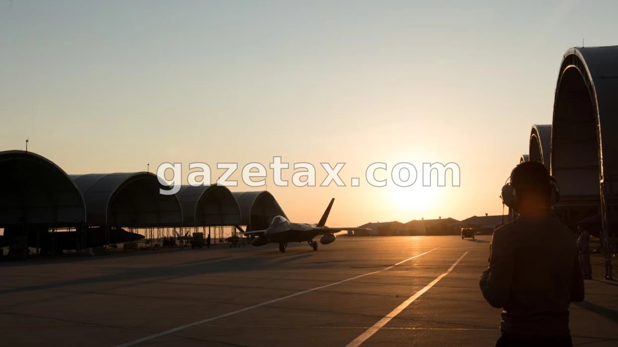 Mbretëria e Bashkuar tërheq personelin ushtarak nga baza amerikane në Katar