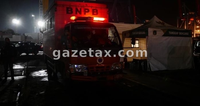 Indonezi, gjenden mbetjet e avionit të zhdukur me 11 persona