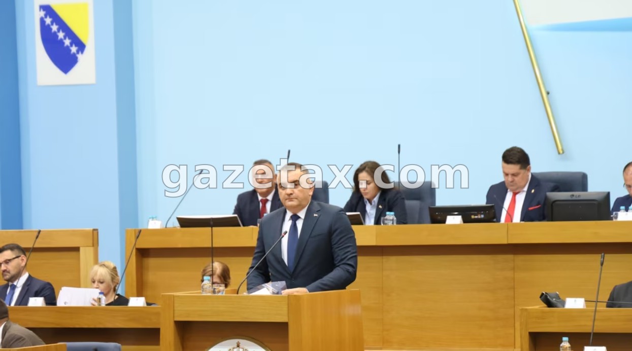 Dorëhiqet Miniq, hapet rruga për formimin e qeverisë së re në Republikën Sërpska