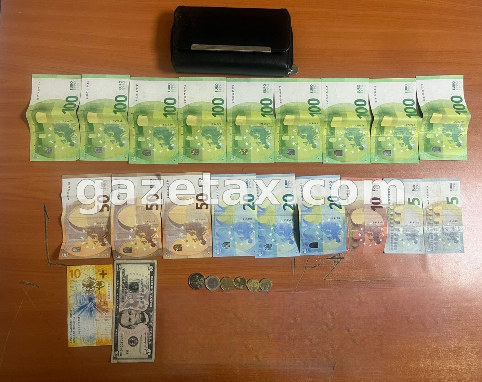 32-vjeçari në Ferizaj gjen në rrugë një portofol me para, e dorëzon në polici