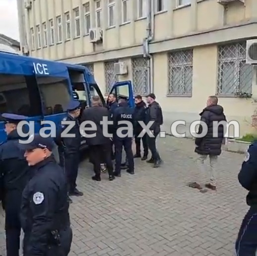 Kërkohet paraburgim për 11 persona të dyshur për manipulim të votave