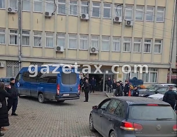 Cilat janë dyshimet ndaj tre kryesuesve të QKN nga grupi i parë për të cilët u kërkua paraburgimi?