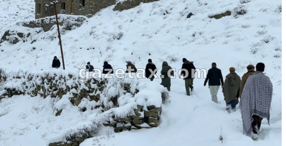 Të paktën 61 viktima në Afganistan, shkak reshjet e dendura të borës dhe shiut