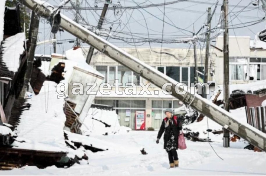 Bora paralizon Japoninë, 16 viktima dhe kaos në transport