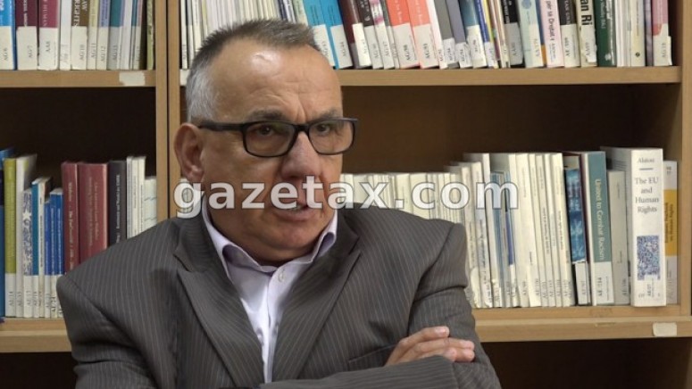 Hasani: Politikanët në pushtet e kanë kompleks që s’ishin pjesë e procesit të pavarësisë